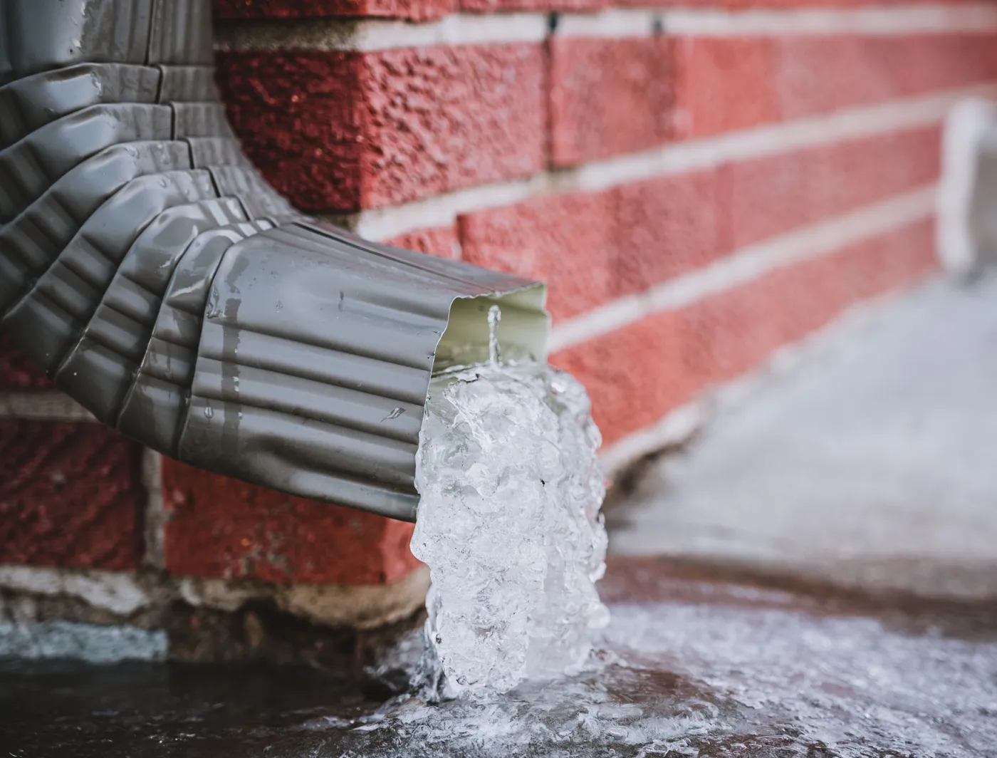 Winter Drain Problems: Rapid Solutions for Frozen Pipes & Blockages